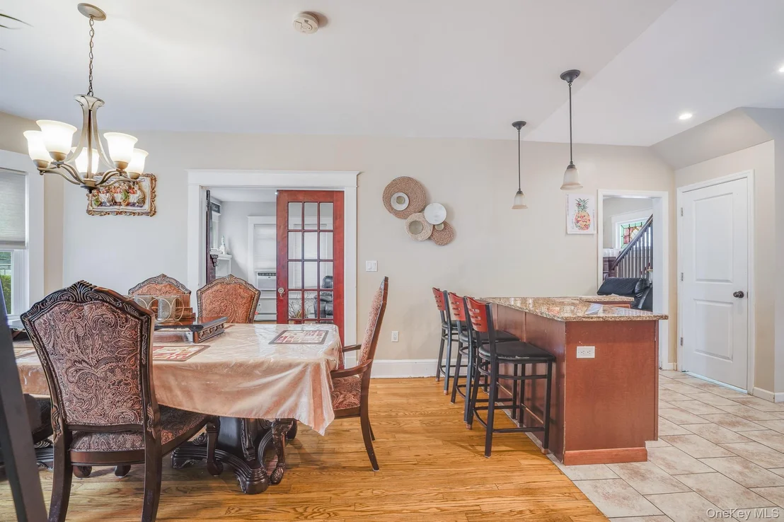 Photo of 609 Washington Street