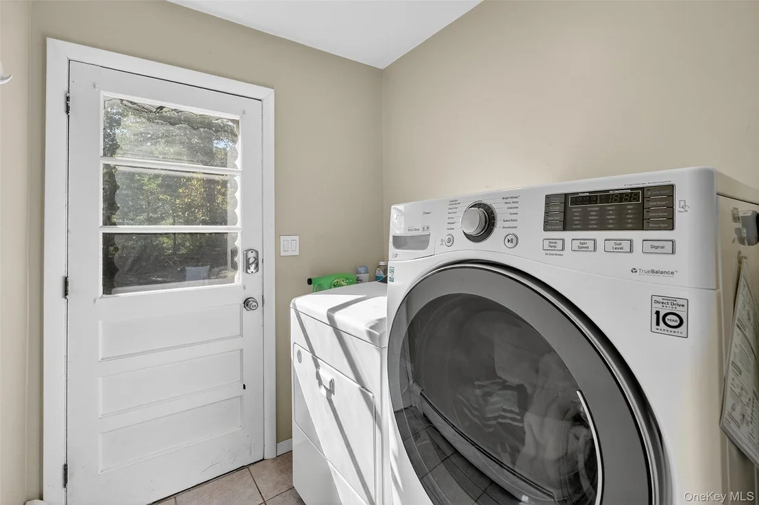 Photo of 37 Continental Drive