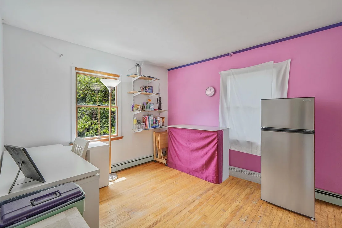 Photo of 2 Queen Drive