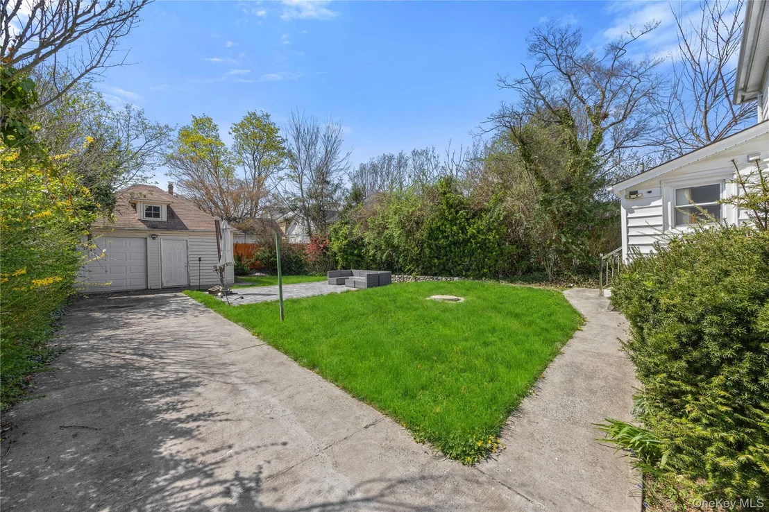 Photo of 3 3RD Street