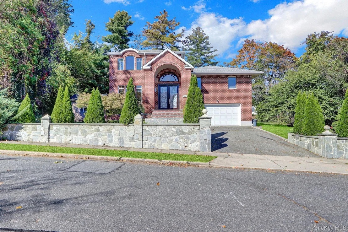 Photo of 300 Ellen Place