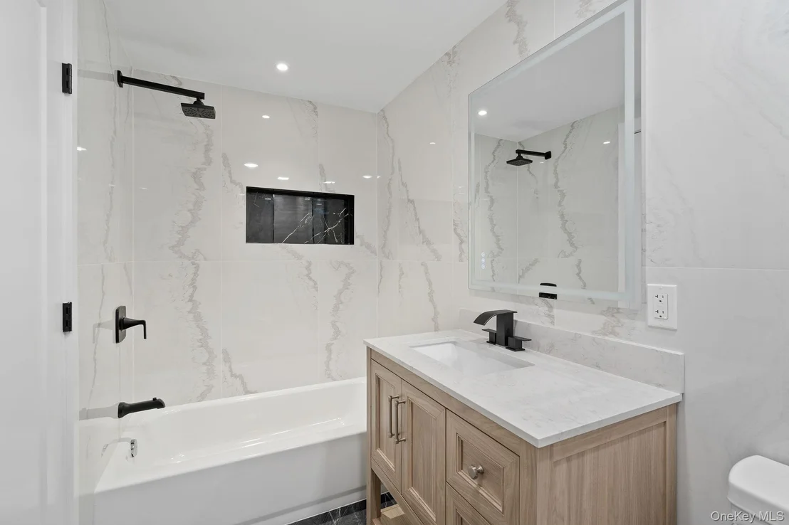 Photo of 39 Overland Drive