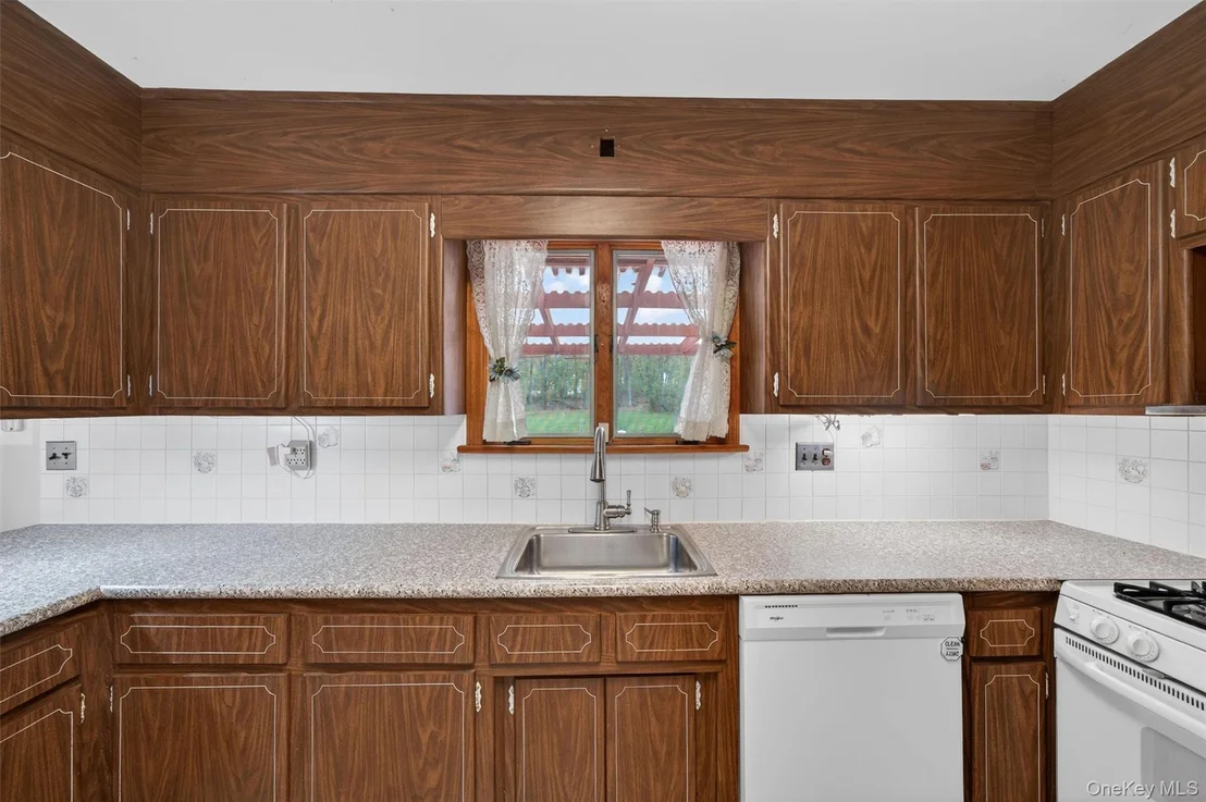 Photo of 133 Blumel Road
