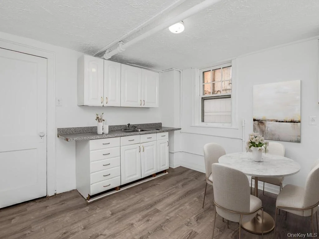 Photo of 1062 Calhoun Avenue