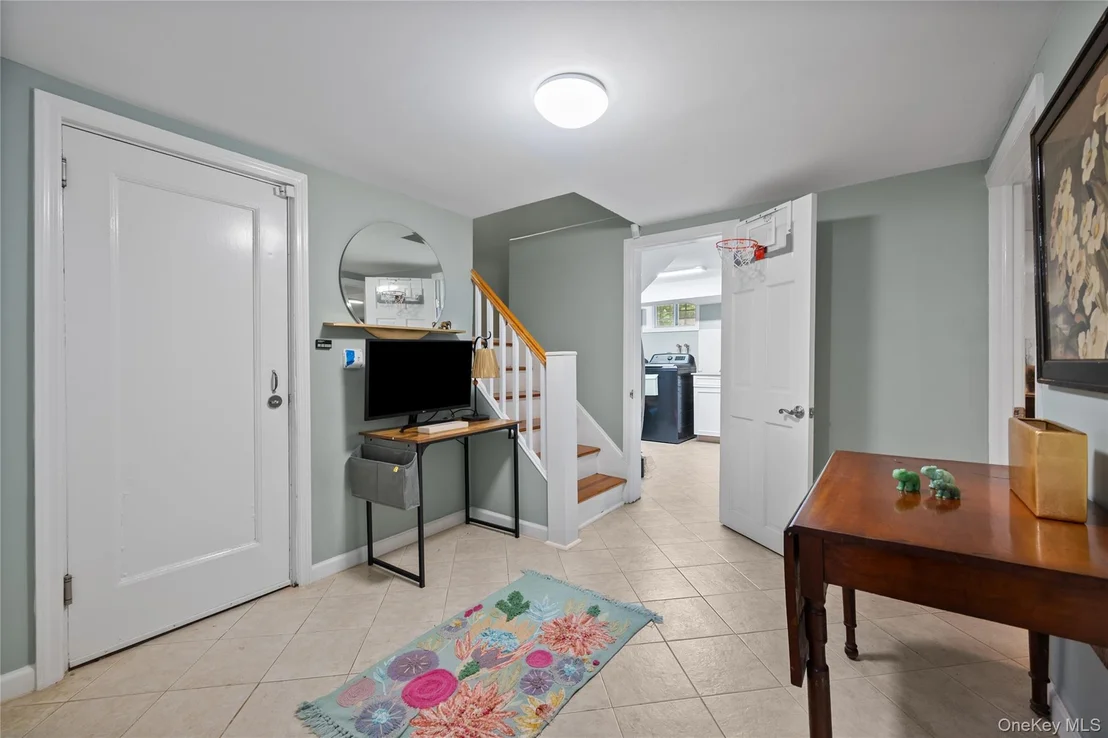 Photo of 1108 Post Road