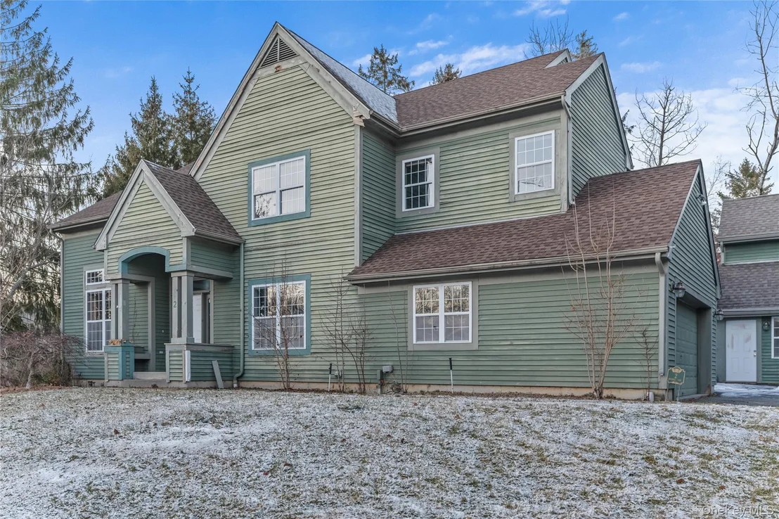Photo of 2 Bridle Way
