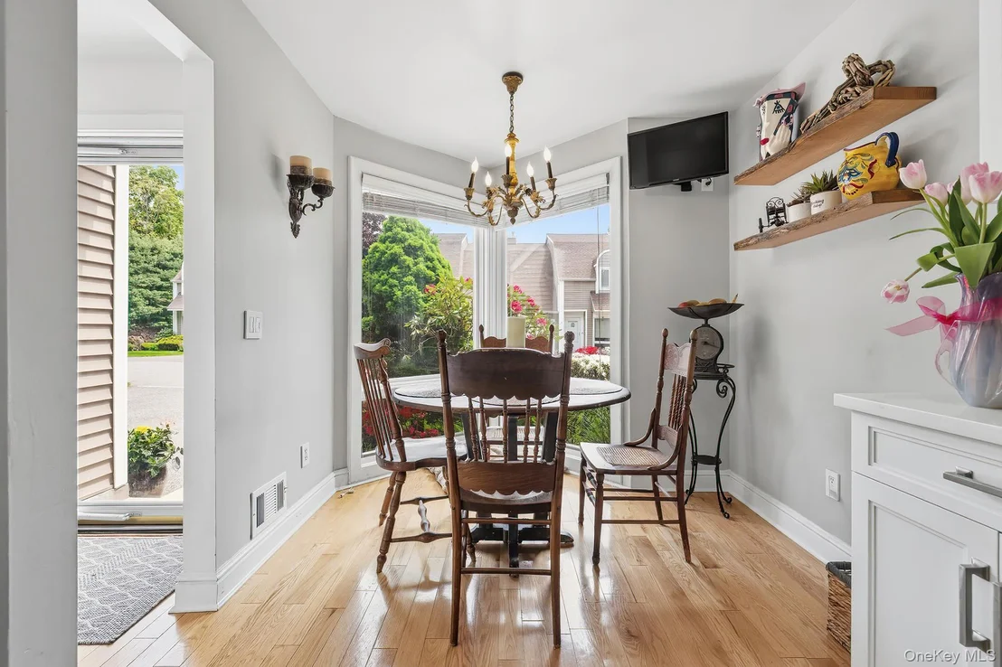 Photo of 6 Spring Pond Drive