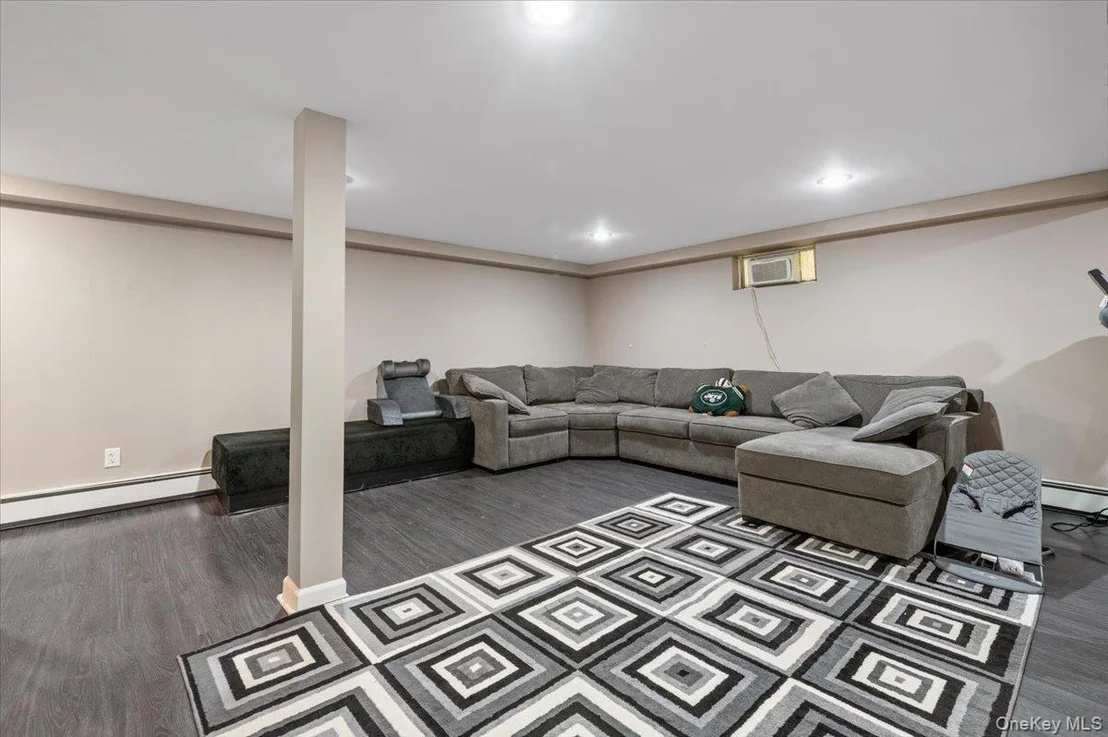 Photo of 72 Pembrook Drive