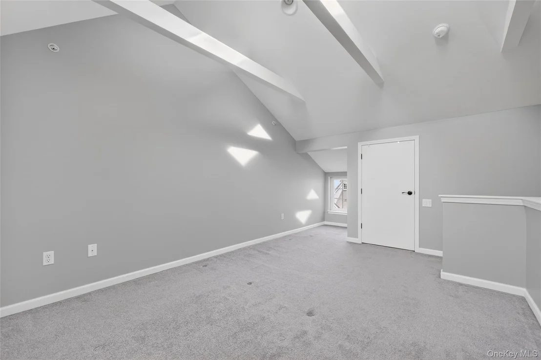 Photo of 310 Bridgeview Drive
