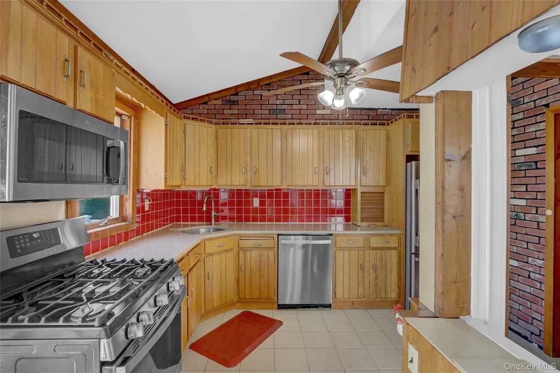 Photo of 57 Munro Boulevard