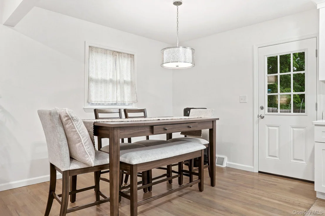 Photo of 47 Riverview Drive