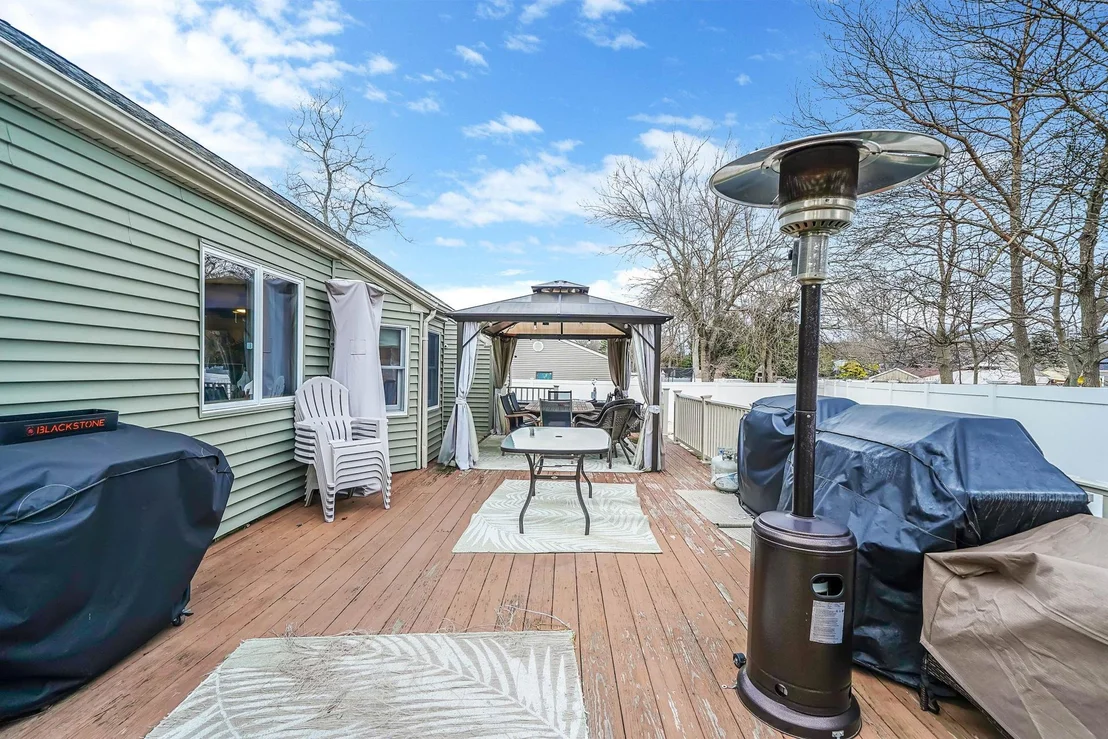 Photo of 48 Henry Avenue