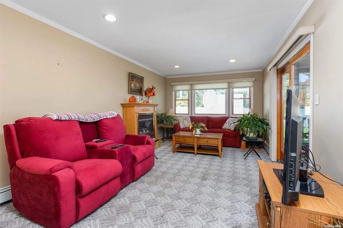 Photo of 350 Blacksmith Road W
