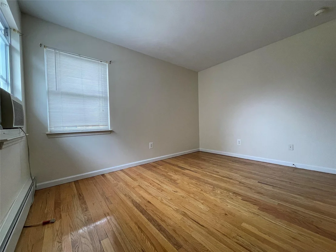 Photo of 1655 Lewis Road