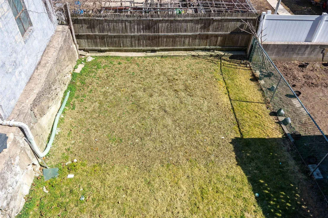 Photo of 560 Logan Avenue