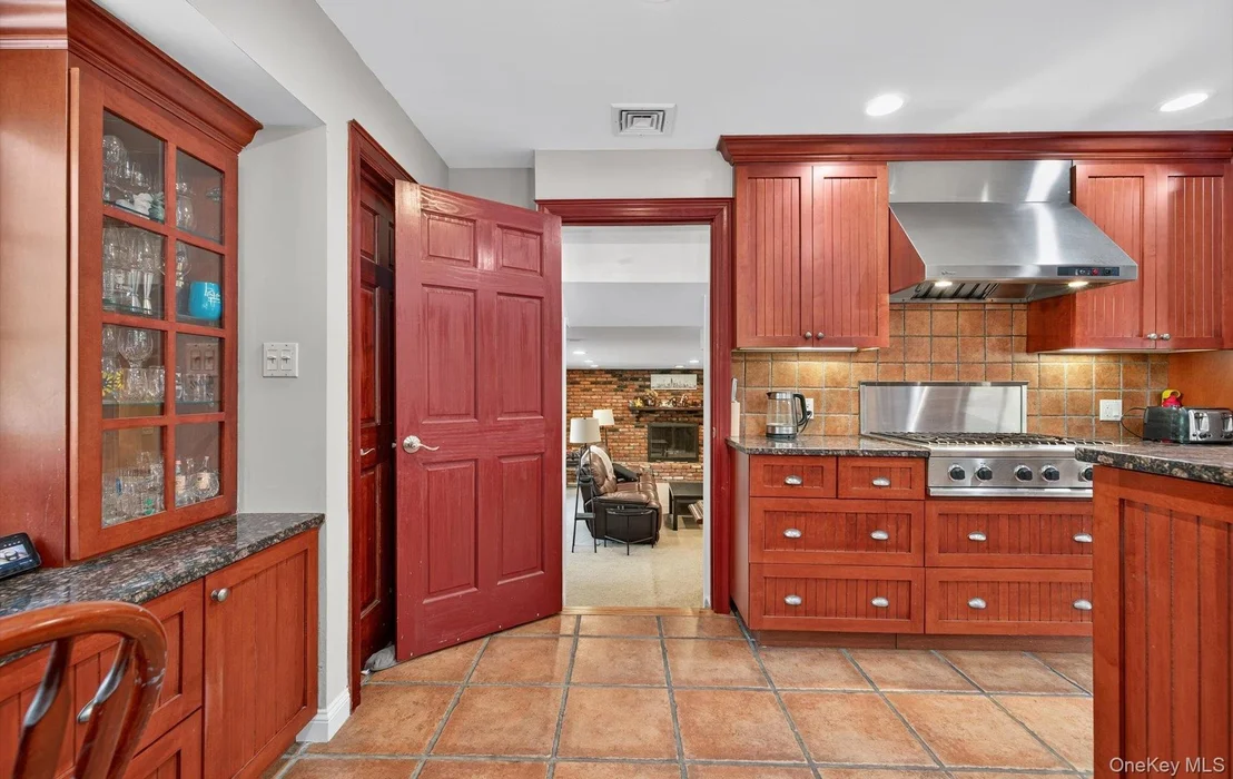 Photo of 10 Sorgi Court