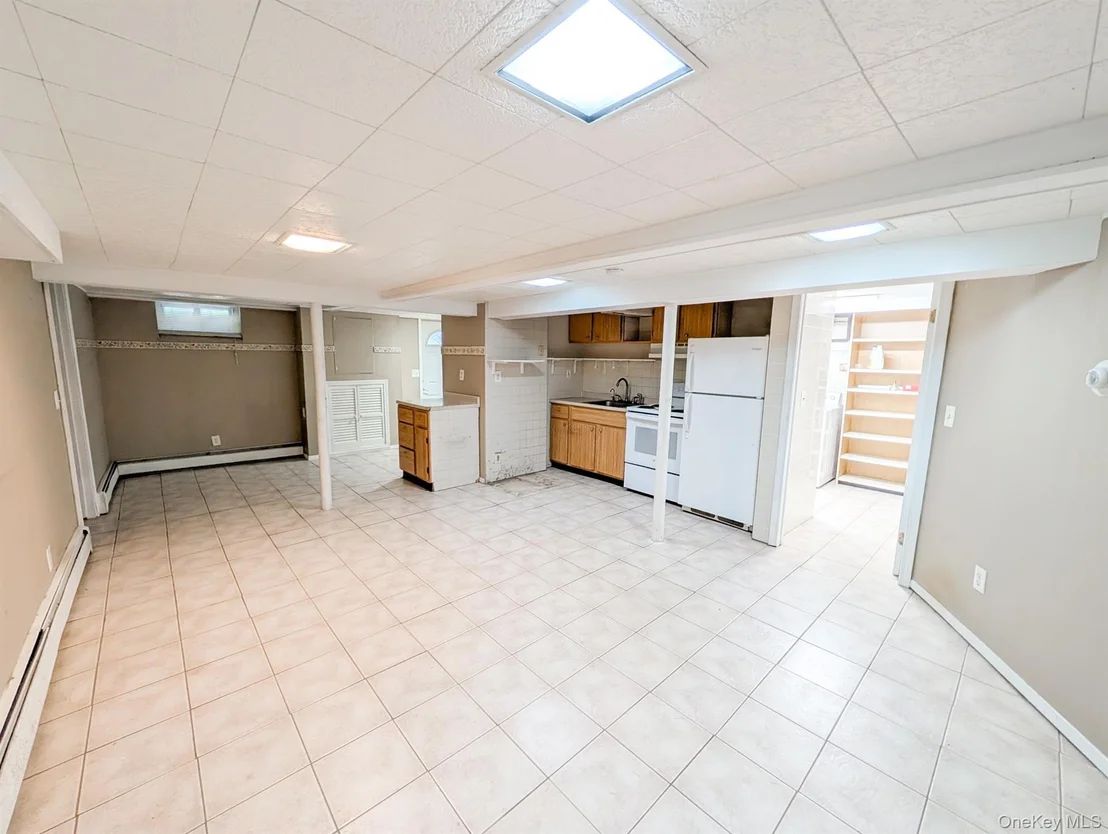 Photo of 28 Jonas Boulevard