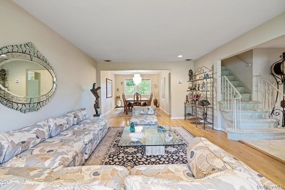 Photo of 10 Quincy Lane