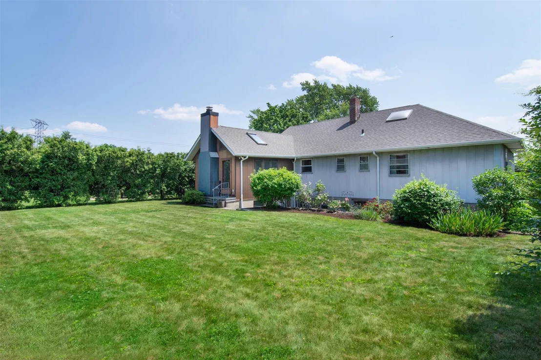 Photo of 164 Roundhill Drive