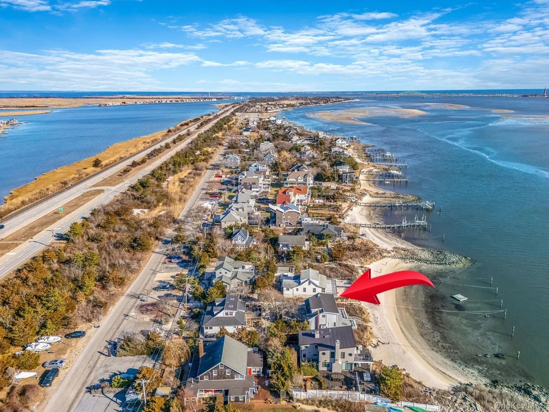 Photo of 116 Oak Beach Road
