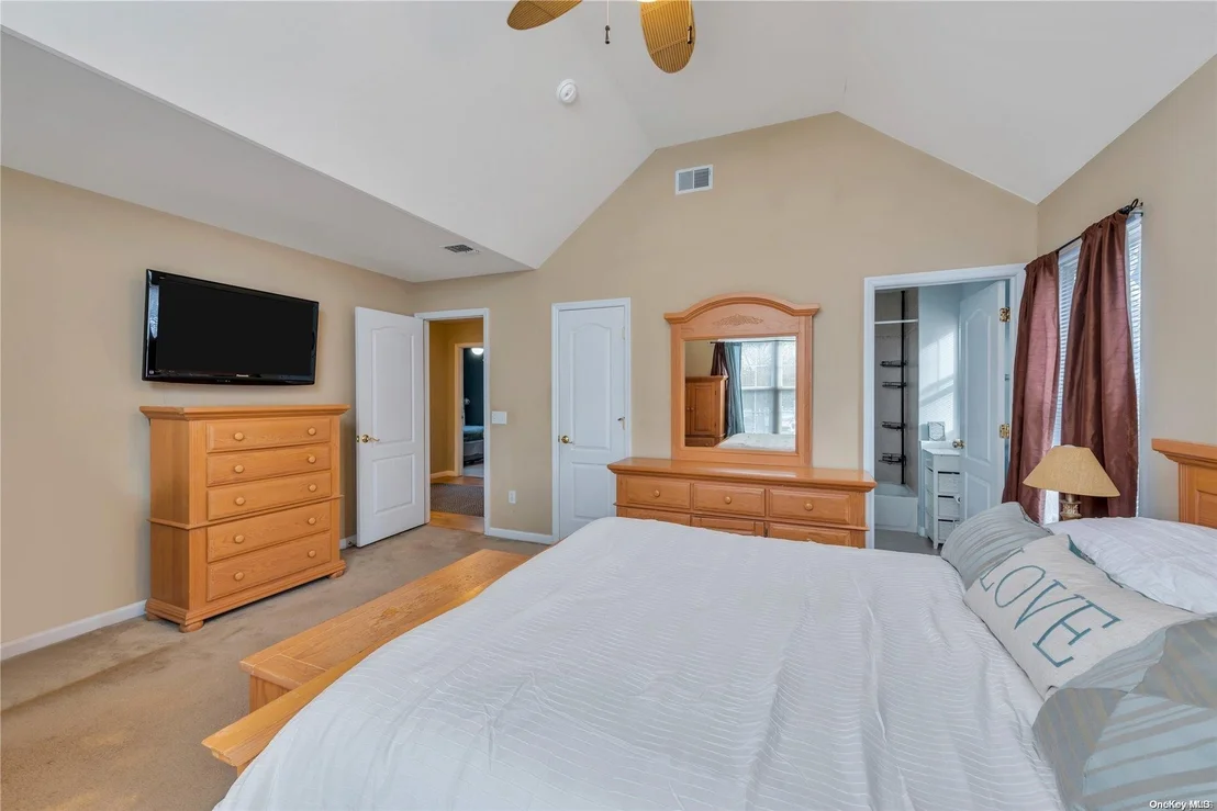 Photo of 1 Rockledge Drive