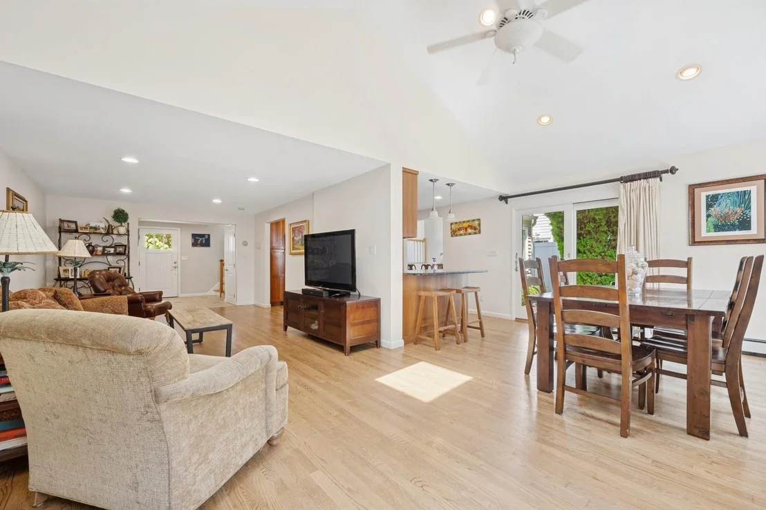 Photo of 2975 Susan Road