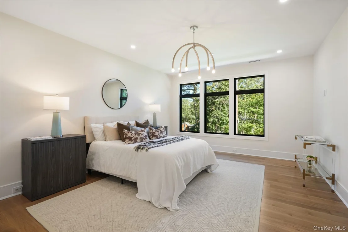 Photo of 11 Boxwood Lane