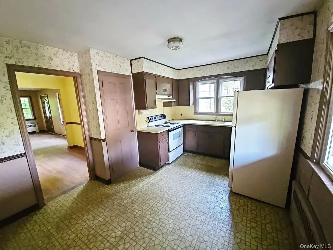 Photo of 233 Peaceable Hill Road
