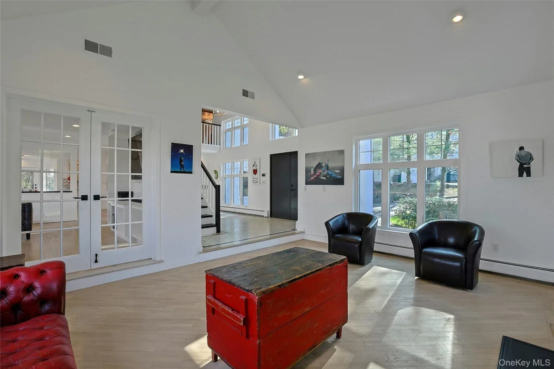 Photo of 6 Treeline Terrace