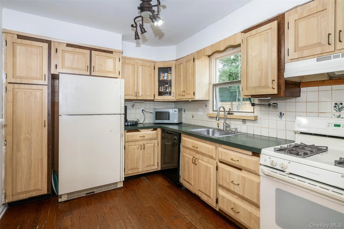 Photo of 40 Florence Avenue