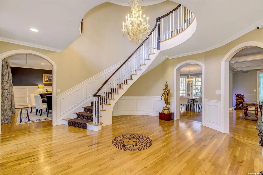 Photo of 2 Winchester Drive