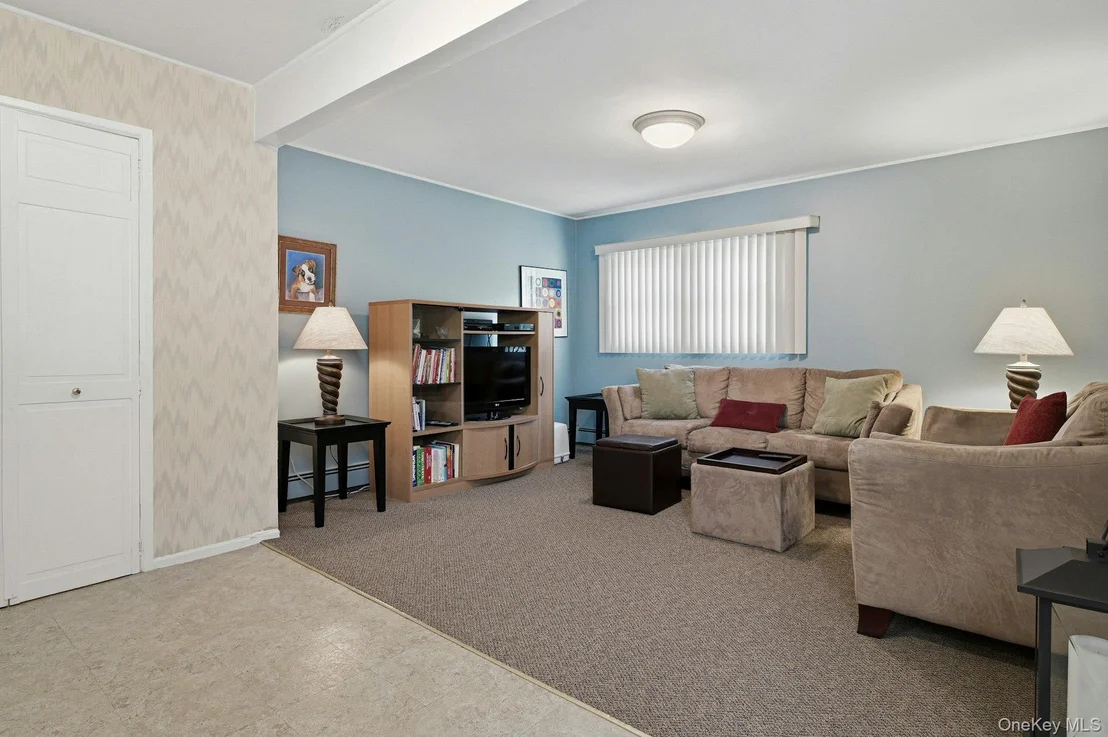 Photo of 124 Saddle Lane