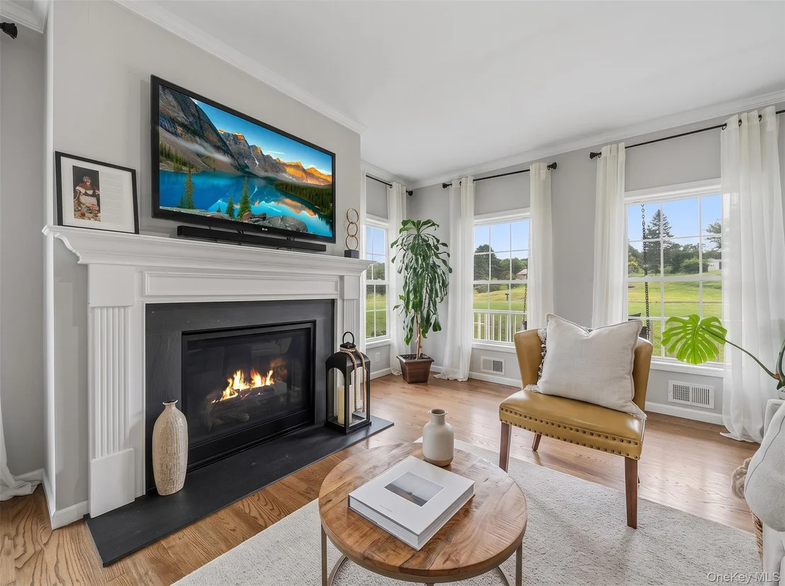 Photo of 20 Mountainside Drive