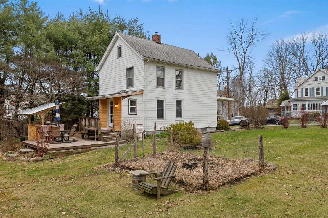 Photo of 11 Maple Street