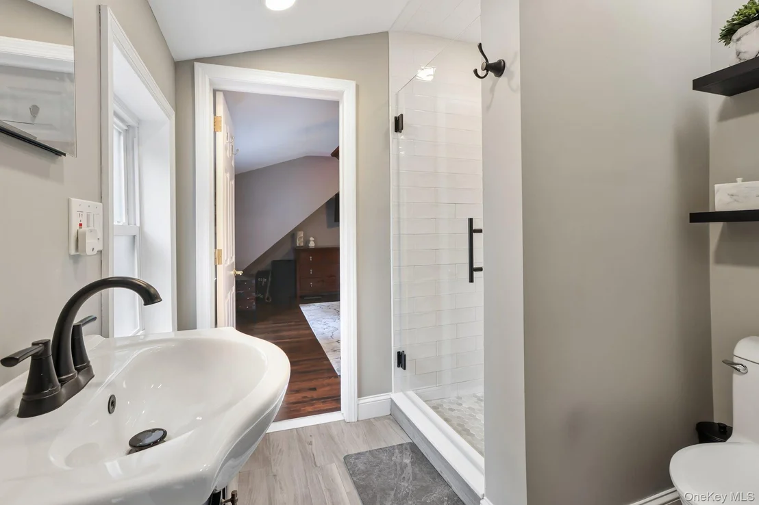 Photo of 512 Westlake Drive