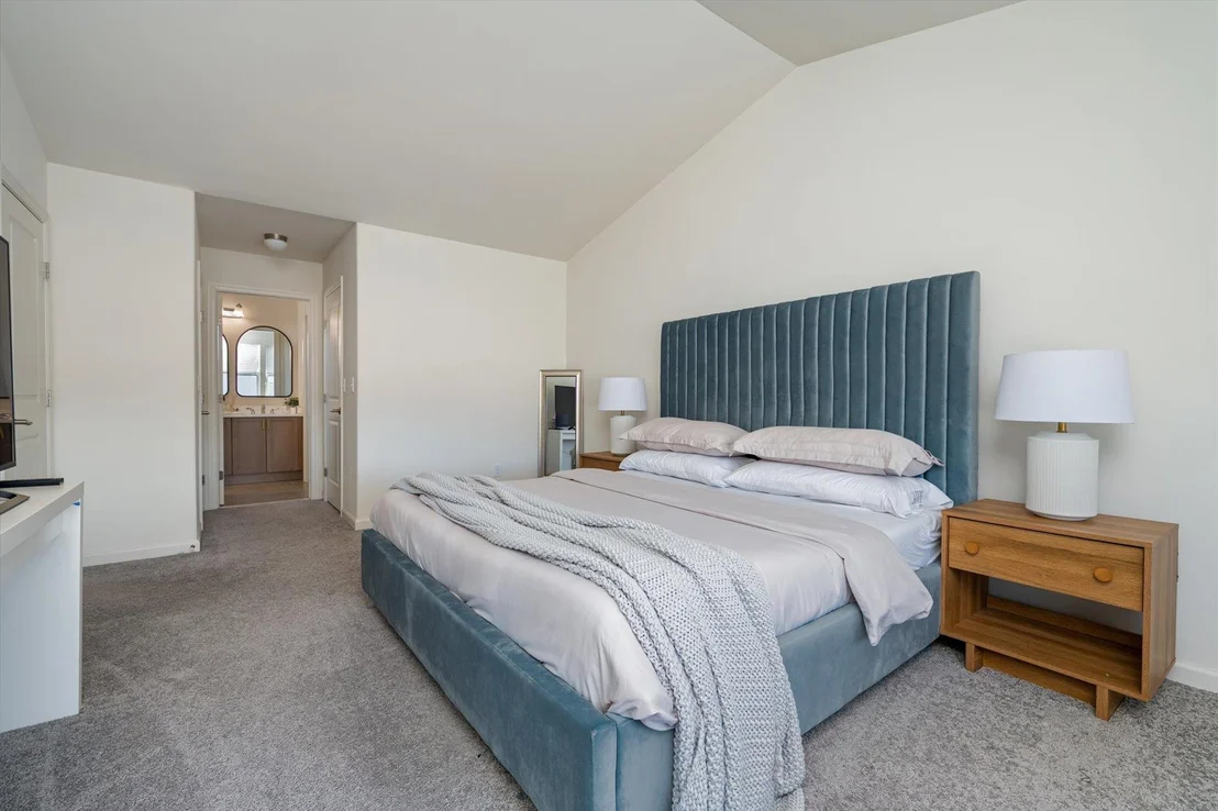 Photo of 3 Pondview Circle
