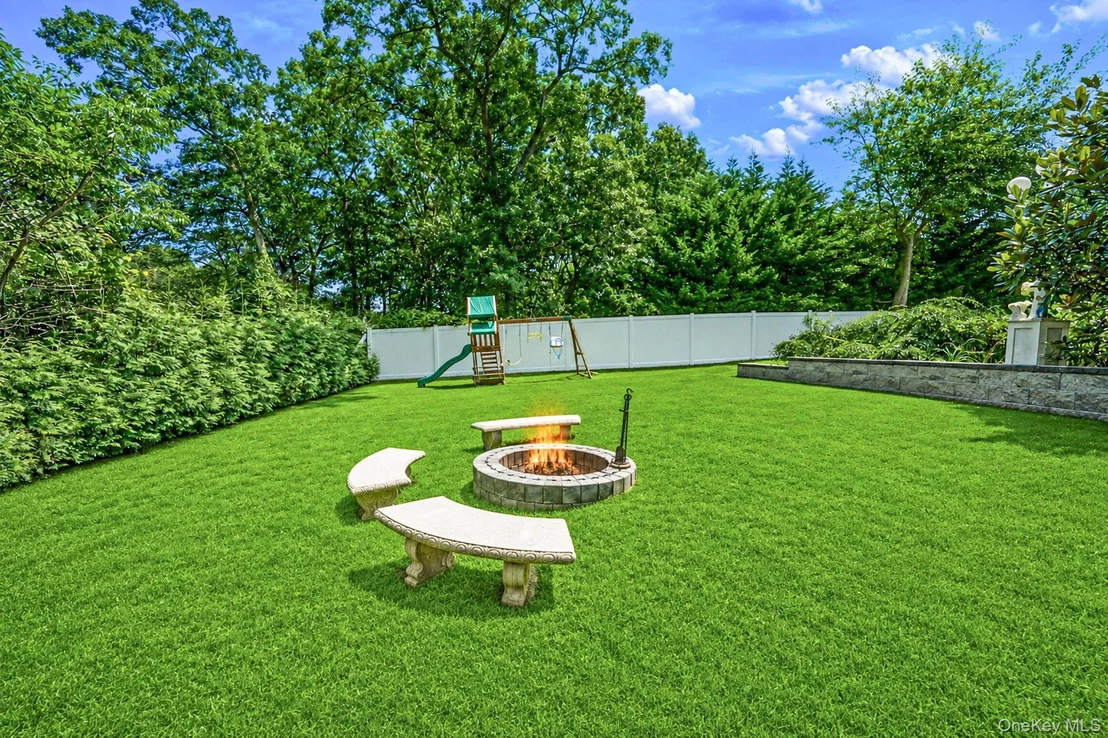 Photo of 5 Overlook Drive