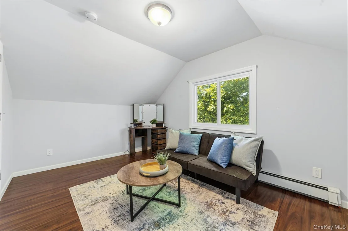 Photo of 1463 Lincoln Terrace