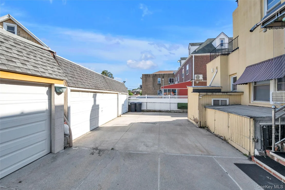Photo of 54-55 65th Place