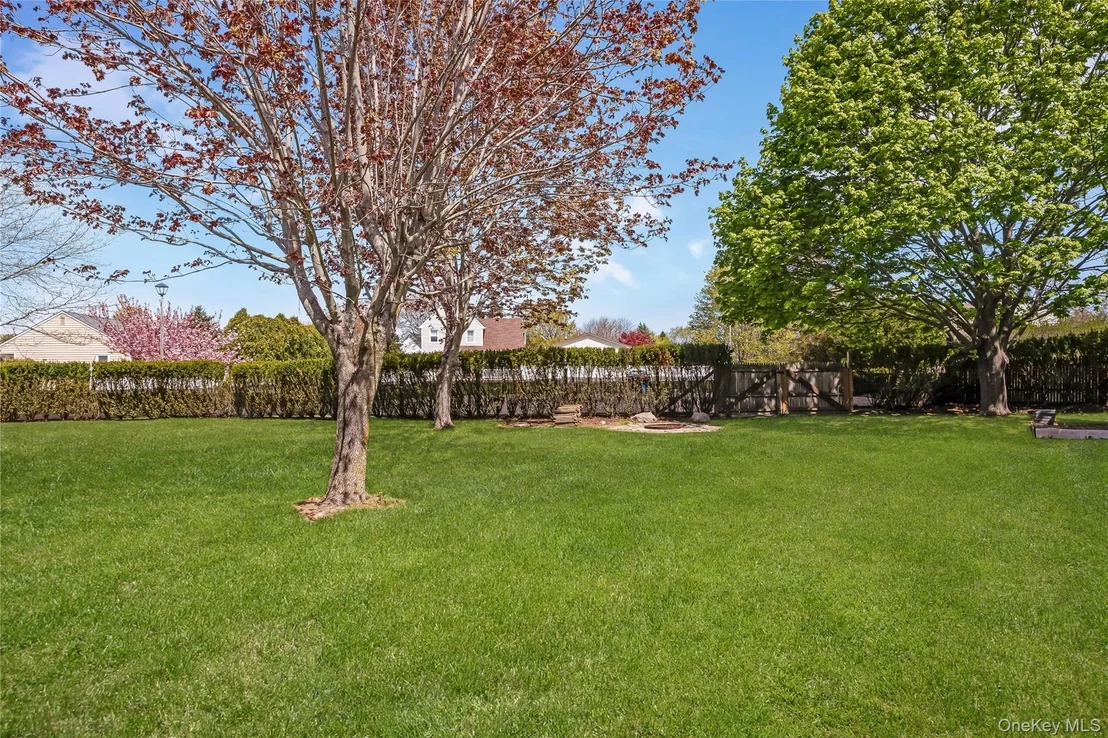 Photo of 56 Arrowhead Avenue