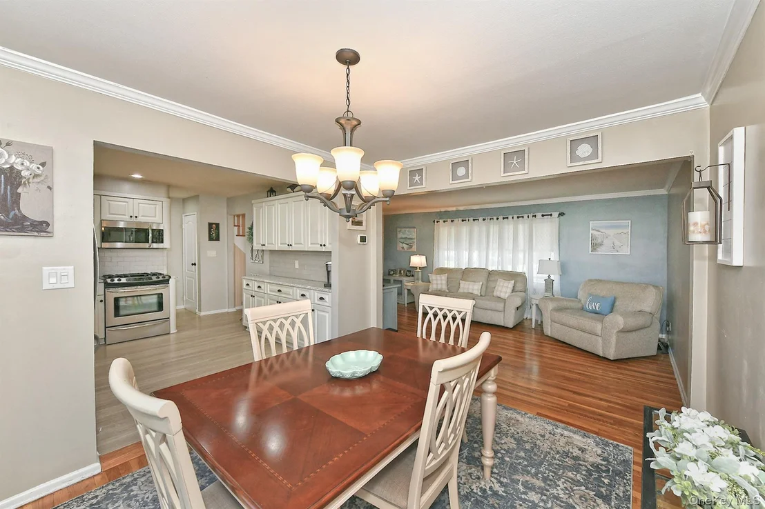 Photo of 42 Montrose Drive