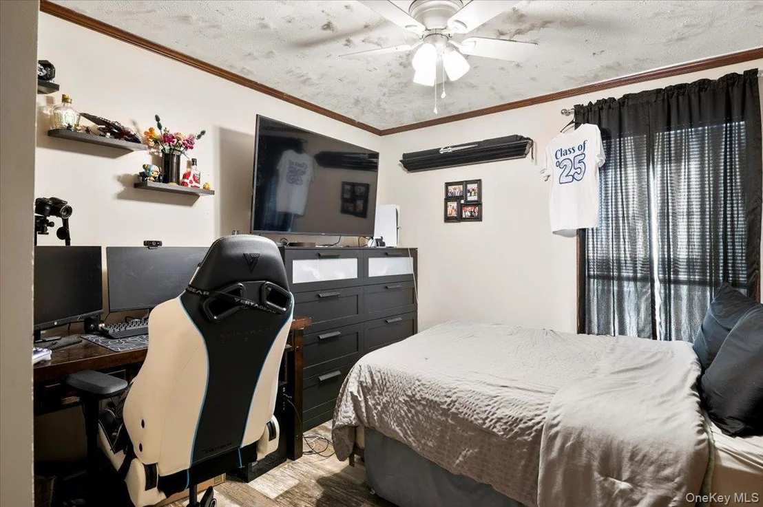 Photo of 110 Silver Spur Road W