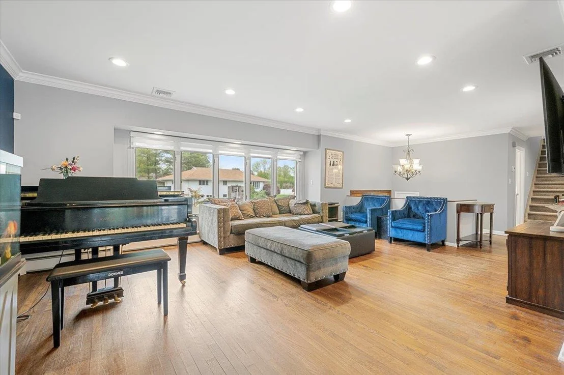 Photo of 11 Voorhis Drive