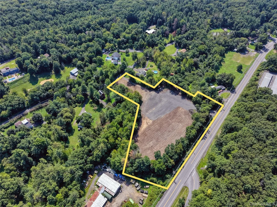Photo of 2286 Route 9W