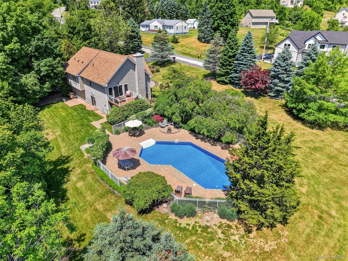 Photo of 201 Candlestick Hill Road