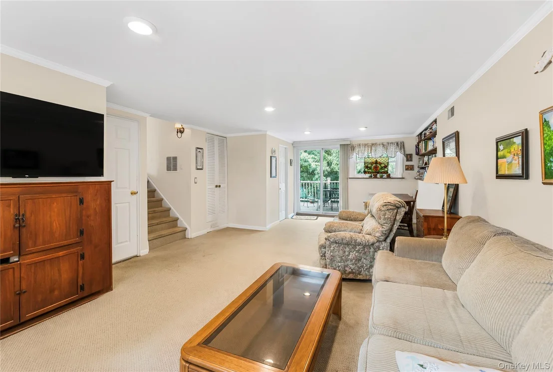 Photo of 33 Dexter Road