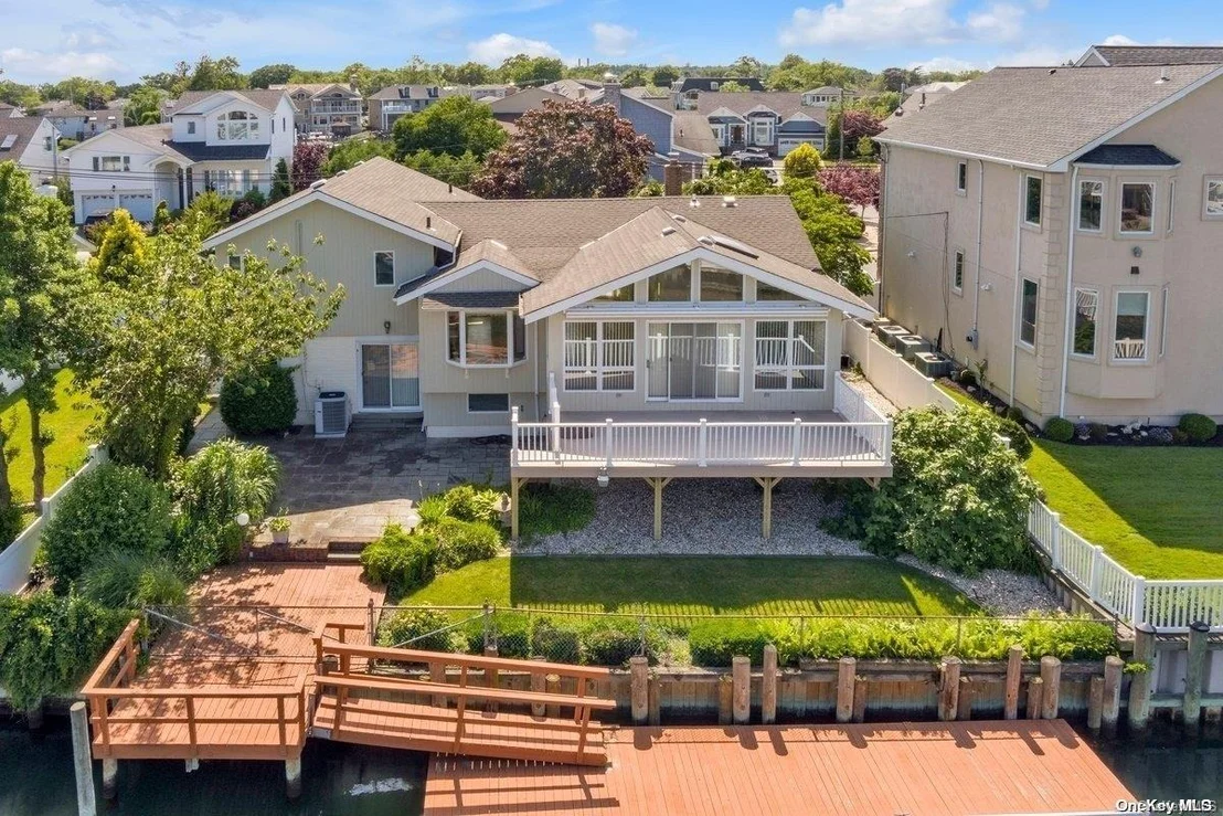 Photo of 2897 Harbor Road