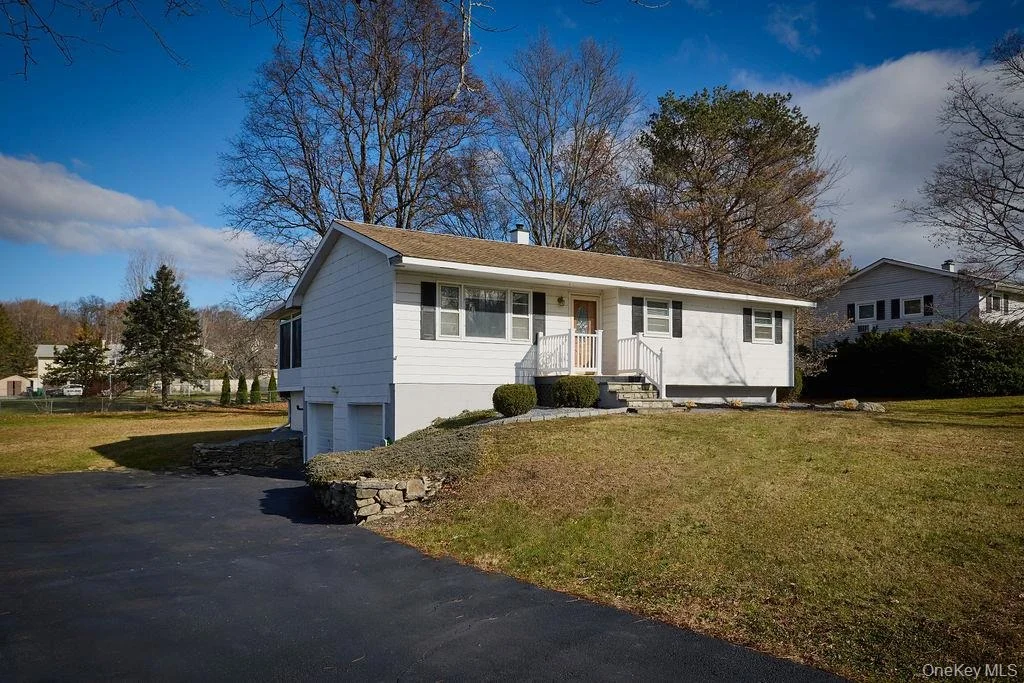 Photo of 17 Andover Lane