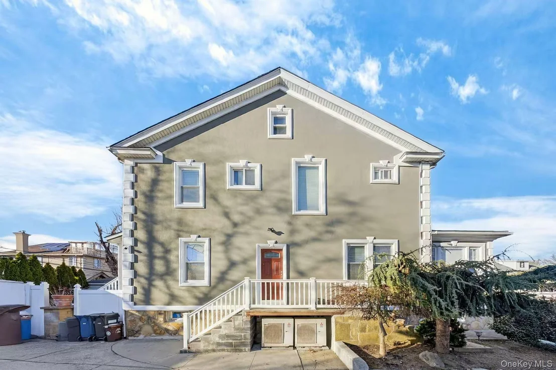 Photo of 4122 169th Street
