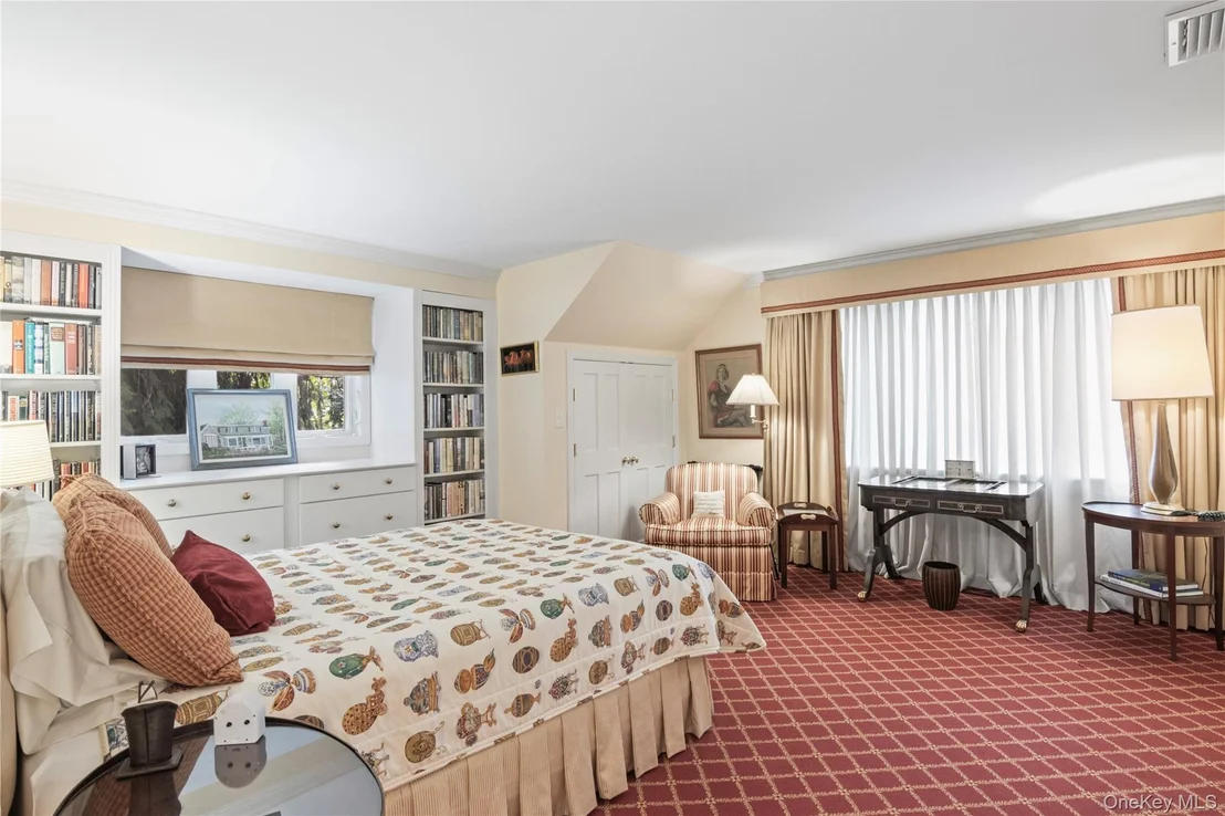 Photo of 1276 Ridge Road